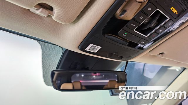 Kia Canival 2021 — photo 18