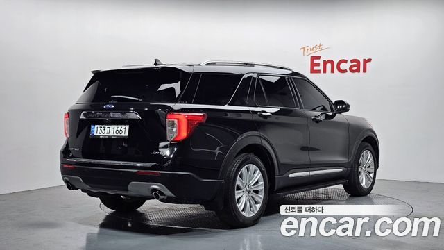 Ford Explorer 2021 — photo 2