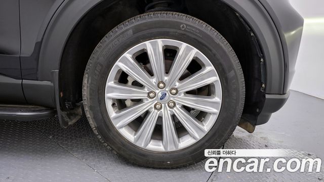 Ford Explorer 2021 — photo 5