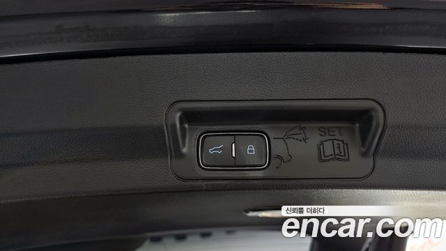 Ford Explorer 2021 — photo 18