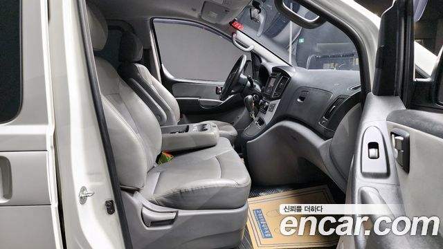 Hyundai Starex 2018 — photo 10