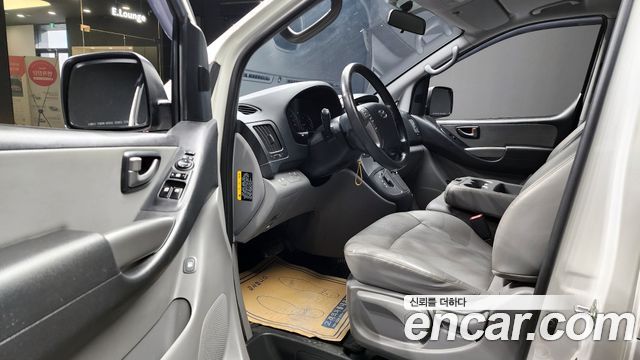 Hyundai Starex 2018 — photo 11