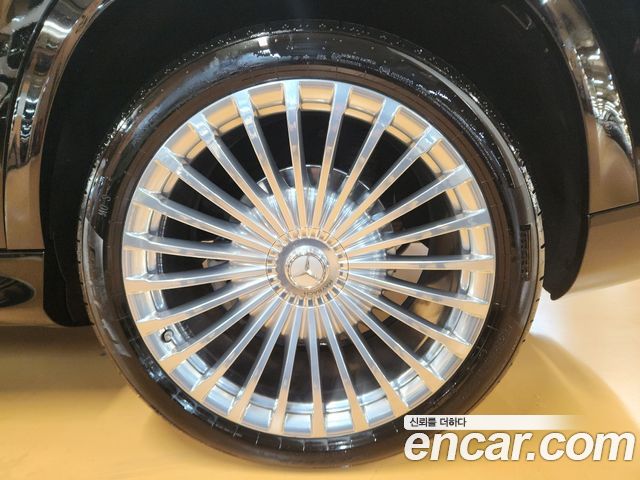 Mercedes-Benz GLS-Class 2024 — photo 5