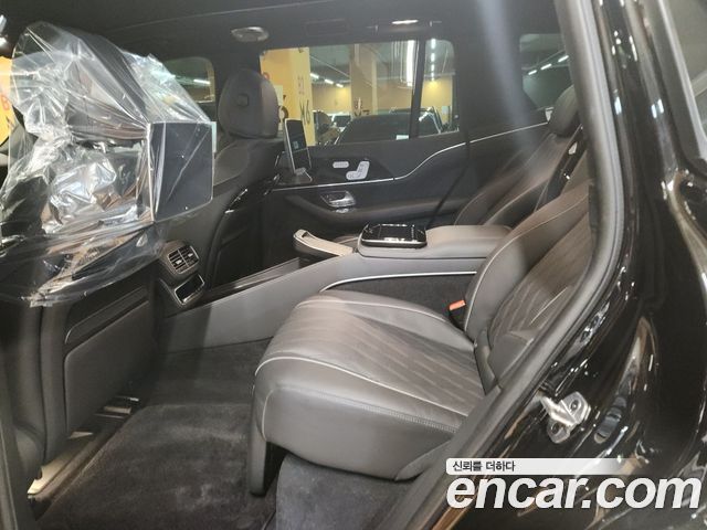 Mercedes-Benz GLS-Class 2024 — photo 6