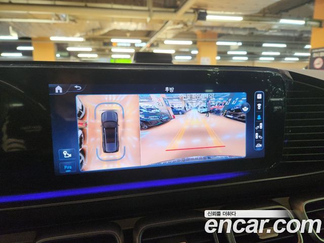 Mercedes-Benz GLS-Class 2024 — photo 15