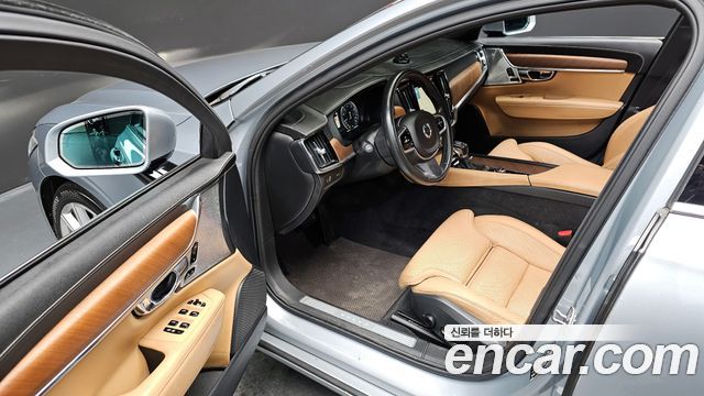Volvo S90 2017 — photo 12