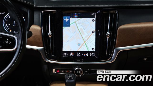 Volvo S90 2017 — photo 14