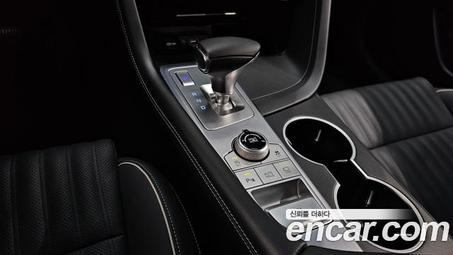 Genesis G70 2019 — photo 9