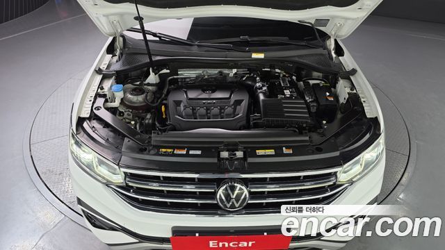 Volkswagen Tiguan 2022 — photo 6