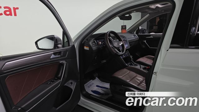Volkswagen Tiguan 2022 — photo 10