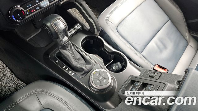 Ford Bronco 2022 — photo 9
