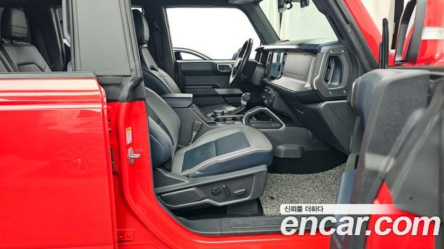 Ford Bronco 2022 — photo 11