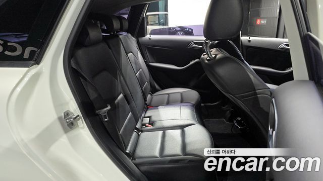 Mercedes-Benz B-Class 2013 — photo 12