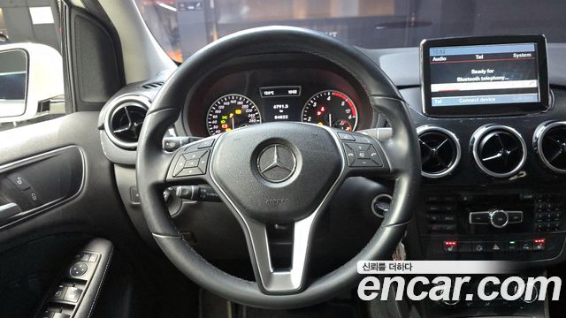 Mercedes-Benz B-Class 2013 — photo 13