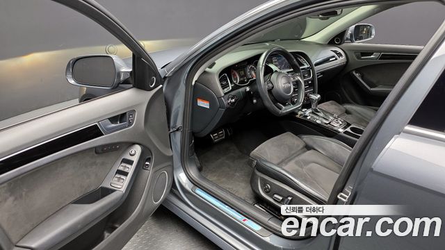 Audi A4 2016 — photo 11