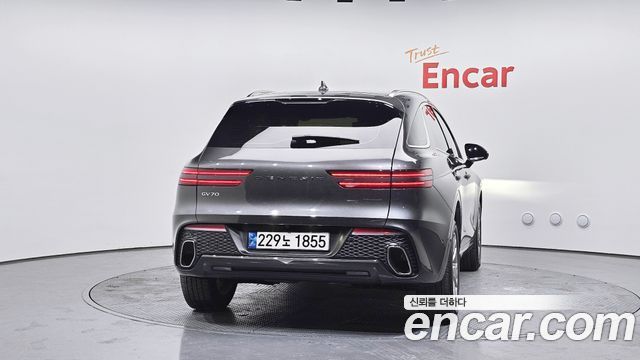 Genesis GV70 2023 — photo 4
