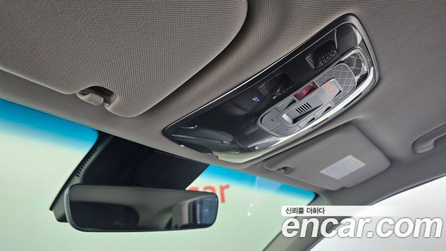 Genesis GV70 2023 — photo 18