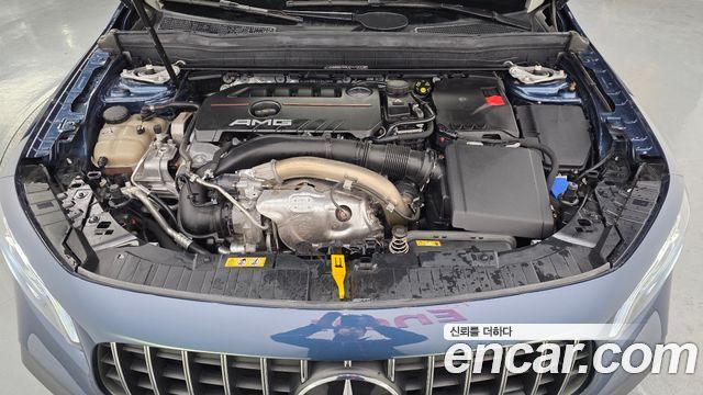Mercedes-Benz GLB-Class 2022 — photo 6