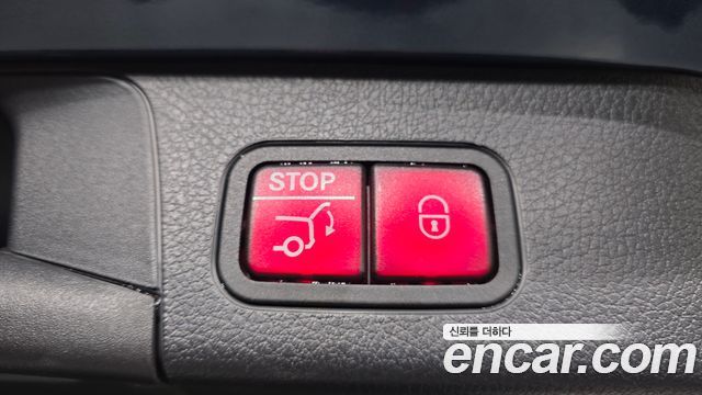 Mercedes-Benz GLB-Class 2022 — photo 18