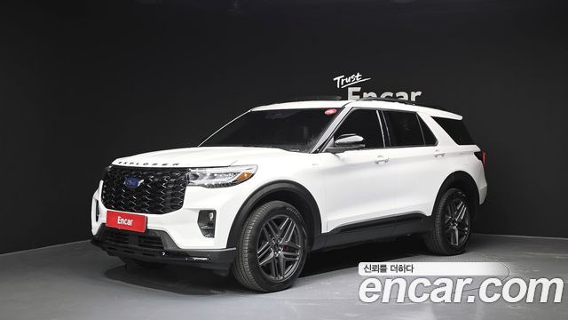 Ford Explorer 2025 — photo 1