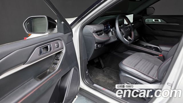 Ford Explorer 2025 — photo 10