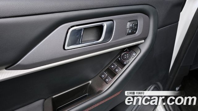 Ford Explorer 2025 — photo 11