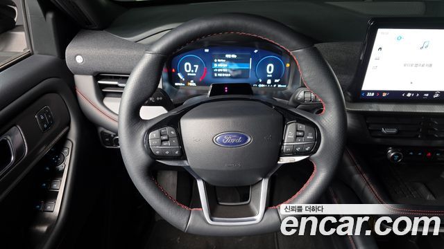 Ford Explorer 2025 — photo 15