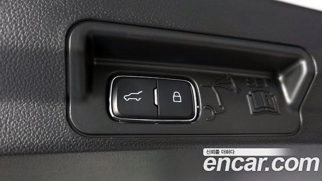 Ford Explorer 2025 — photo 17