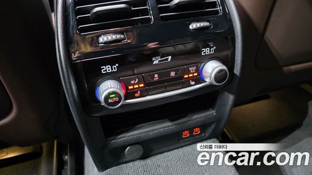 BMW Gran Turismo 2023 — photo 15