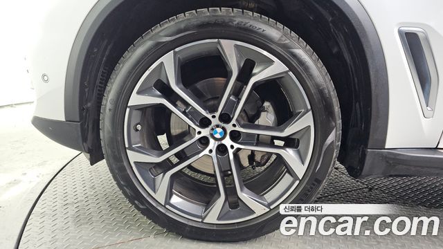 BMW X5 2022 — photo 5