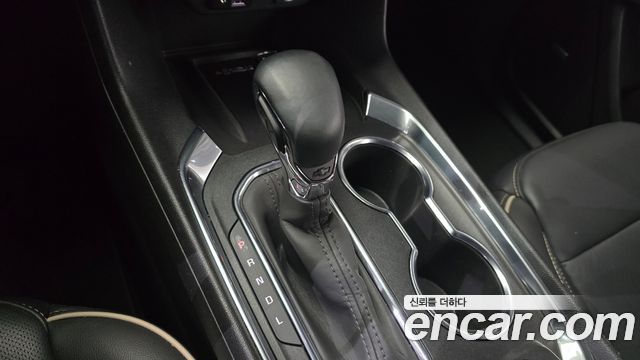 Chevrolet Korea Traverse 2023 — photo 9