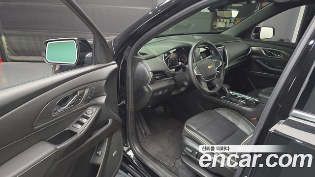 Chevrolet Korea Traverse 2023 — photo 11