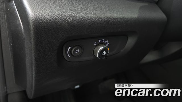 Chevrolet Korea Traverse 2023 — photo 15