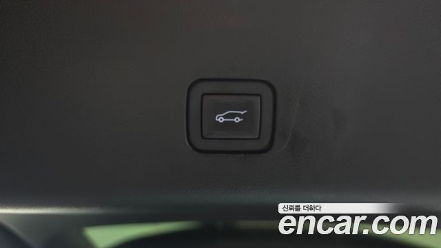 Chevrolet Korea Traverse 2023 — photo 20