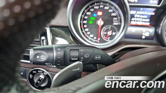 Mercedes-Benz GLS-Class 2017 — photo 18