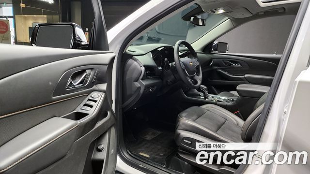 Chevrolet Korea Traverse 2021 — photo 11