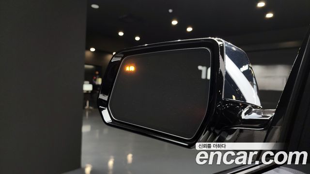 Chevrolet Korea Traverse 2021 — photo 18