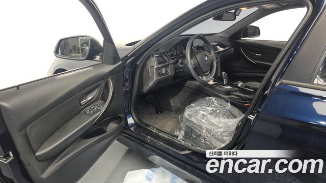 BMW 3-Series 2015 — photo 10