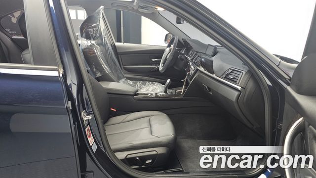 BMW 3-Series 2015 — photo 11