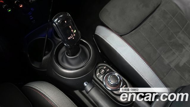 Mini Cooper 2022 — photo 9
