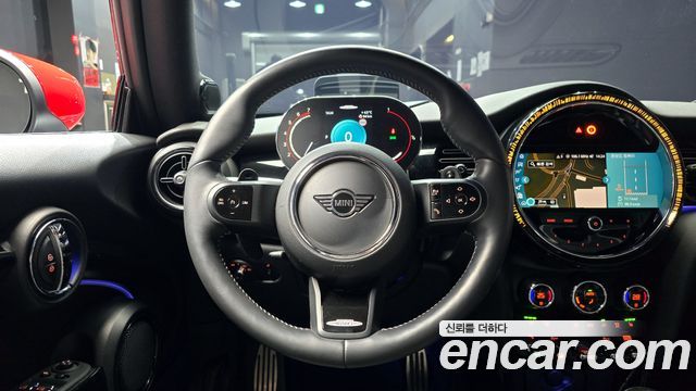 Mini Cooper 2022 — photo 13