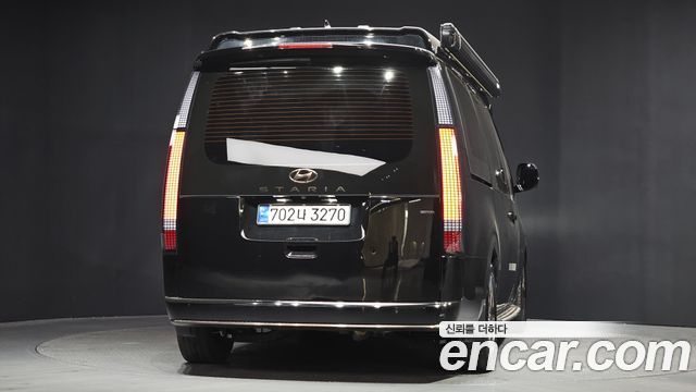 Hyundai Staria 2023 — photo 4