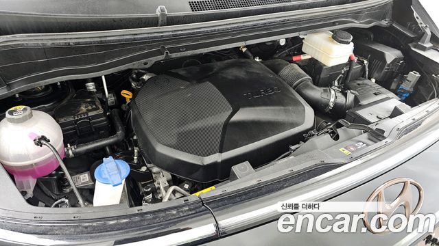 Hyundai Staria 2023 — photo 6