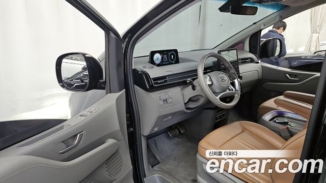 Hyundai Staria 2023 — photo 10