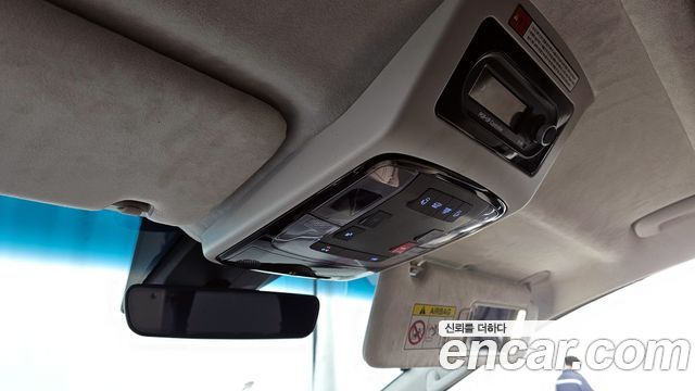 Hyundai Staria 2023 — photo 17