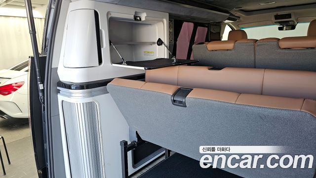 Hyundai Staria 2023 — photo 19