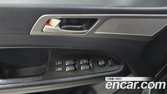 KG Mobility Rexton 2019 — photo 17