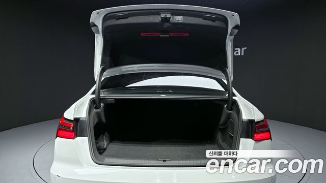 Audi A6 2023 — photo 19