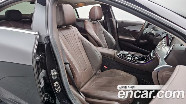 Mercedes-Benz CLS-Class 2019 — photo 10
