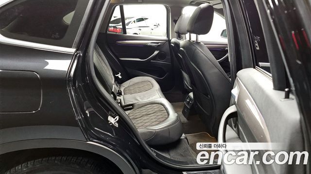 BMW X1 2021 — photo 12